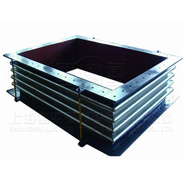 矩形<a href=http://m.zgearllc.cn target=_blank class=infotextkey>波紋補償器</a>2.jpg